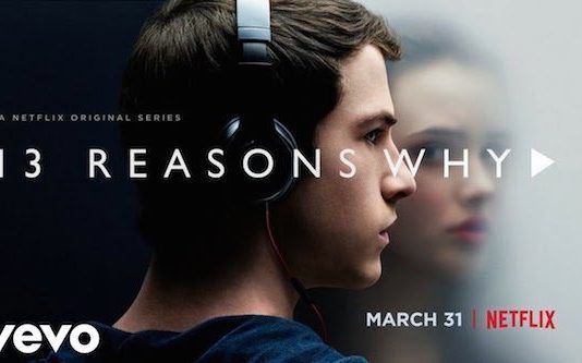 13 razones por qué fue estrenada el pasado 31 de marzo por Netflix y causó mucho revuelo en las redes sociales.