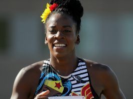 Alysia Montano corre embarazada inspirada en Wonder Woman Alysia Montano corre con 5 meses de embarazo