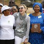 Madonna inaugura un hospital en Malaui