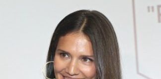 Margherita Missoni con el premio en la mano