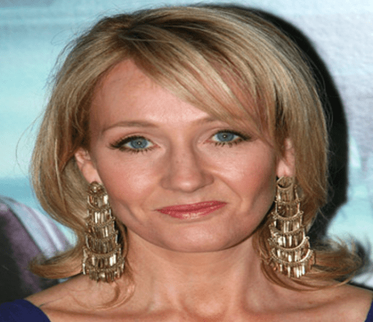J.K. Rowling a la defensa de una diseñadora cuestionada por su trabajo J.K. Rowling