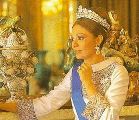 Farah Diba ha apoyado las protestas contra el régimen islamista Farah Diba