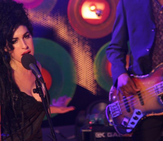 Amy Winehouse vuelve a sonar con un nuevo tema inédito Amy Winehouse vuelve