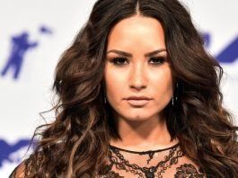 Cantante Demi Lovato usa Twitter para atacar a Perez Hilton cantante demi lovato