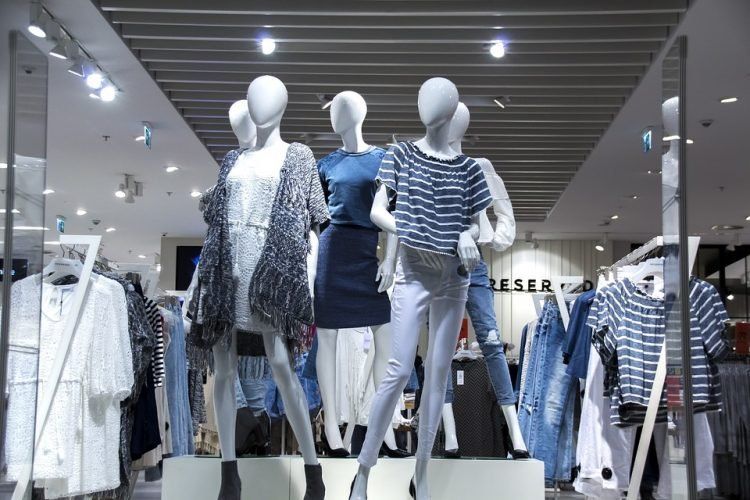 Primark incluye una modelo de talla grande en su publicidad y las redes explotan