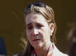 La infanta Elena viaja para apoyar a su hermana Cristina La infanta Elena