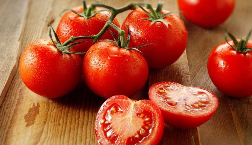 Los tomates son geniales en las lociones y máscaras para la piel