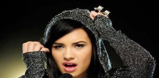 Demi Lovato reaparece