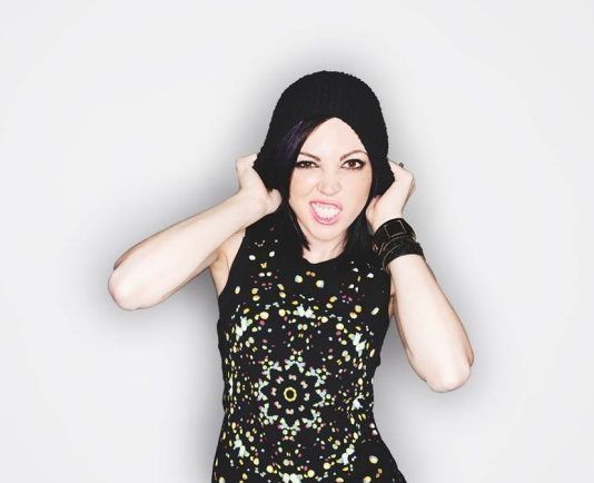 Conoce a la magnífica DJ Dani Deahl