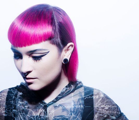 Maya Coles, una productora mejor conocida como Dj Sunshine