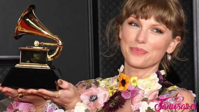 primera artista femenina en ganar el álbum del año tres veces