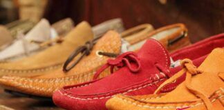 combinar mocasines en un look casual
